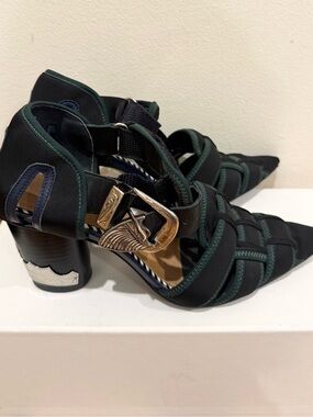 Toga Pulla black and green pumps 39